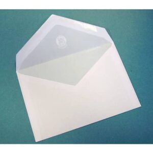 Blasetti Leonardo white envelope with rubberized flap 70 g/m2 in a pack of 500 envelopes