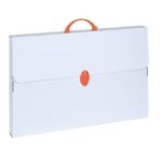 Favorit case Every white line in regenerated polypropylene format